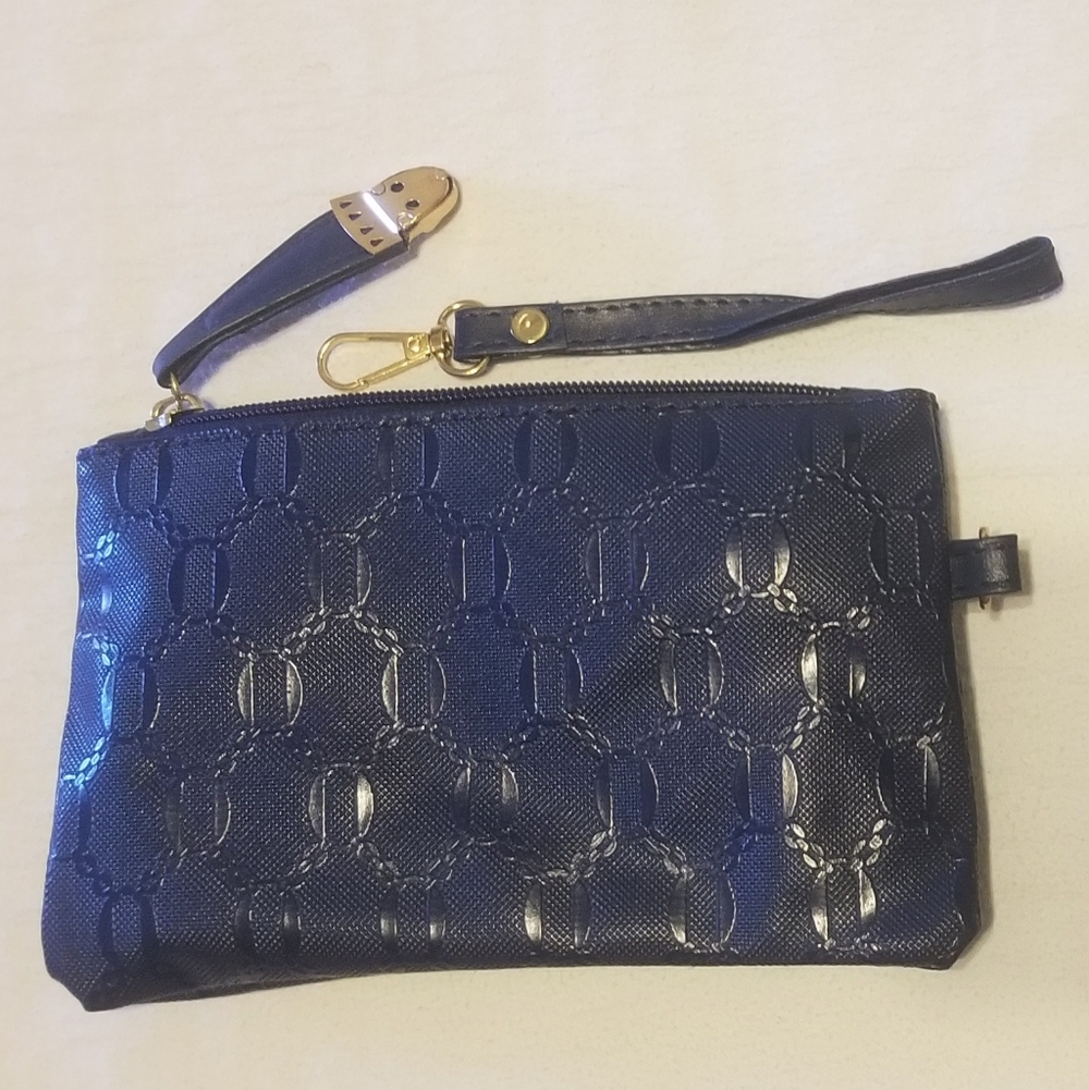 Dark blue textured clutch - Picture 2 of 4